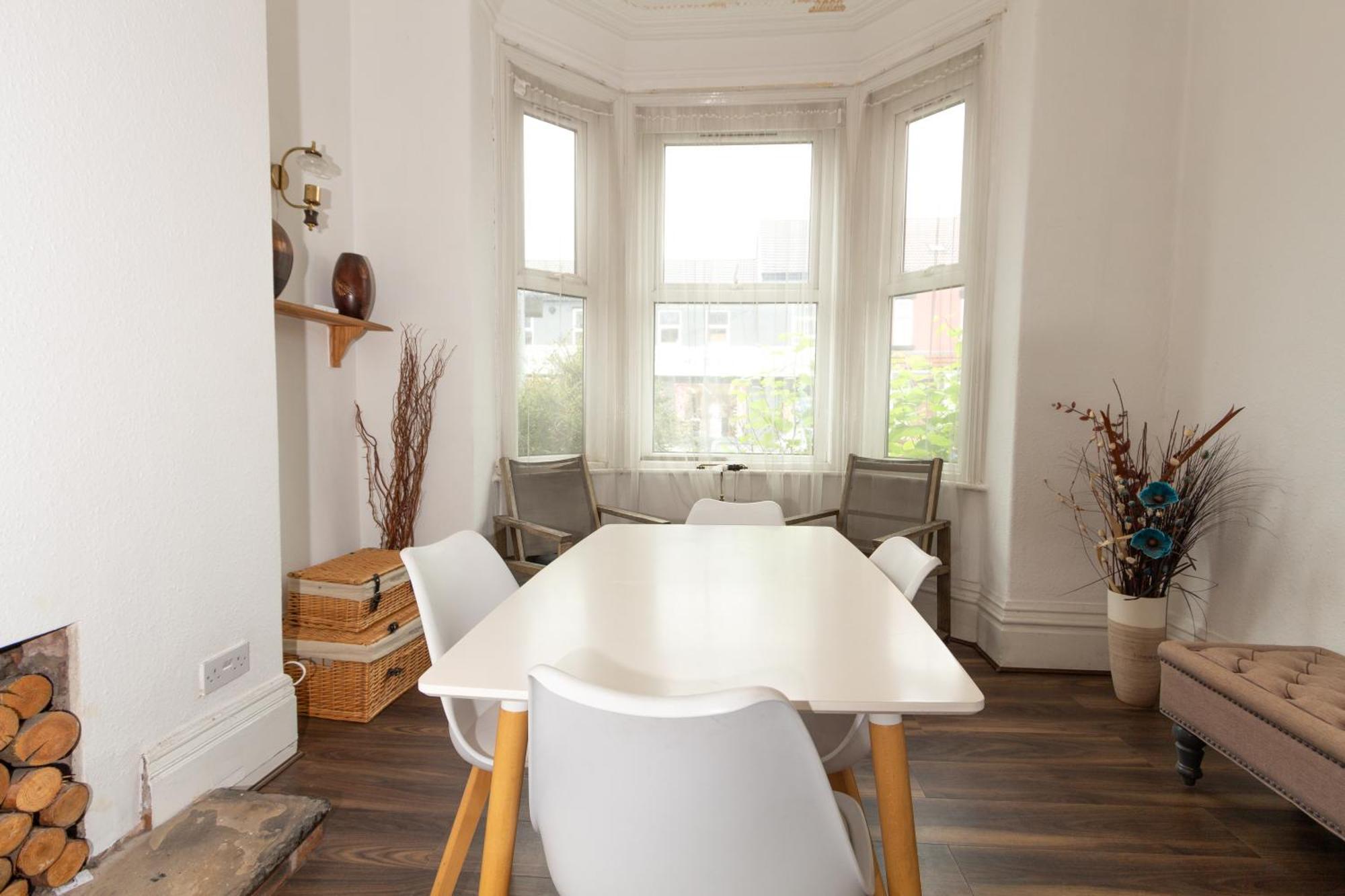 Lovely Private Rooms Near Mcr Centre Манчестер Екстер'єр фото