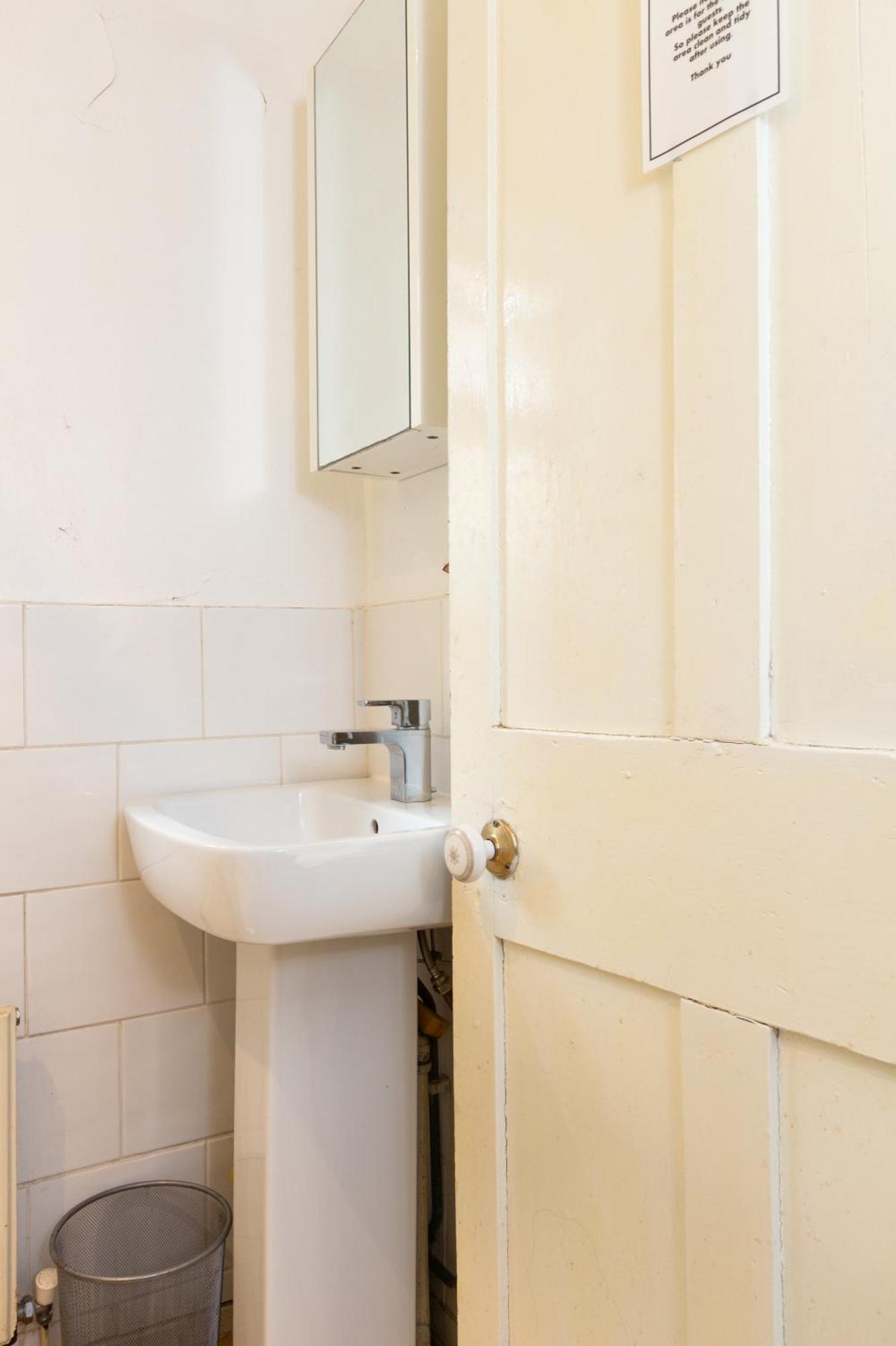 Lovely Private Rooms Near Mcr Centre Манчестер Екстер'єр фото